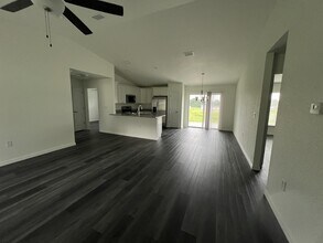 9 Maple Ln in Ocklawaha, FL - Building Photo - Building Photo