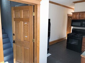 1715 W Rascher Ave, Unit #1 in Chicago, IL - Building Photo