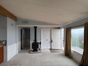 596 Waterline Loop in Camano, WA - Building Photo - Building Photo