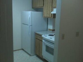 Cypress Heights Townhomes in Lynnwood, WA - Building Photo - Building Photo