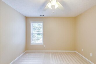 2547 Avery Park Cir in Doraville, GA - Building Photo - Building Photo