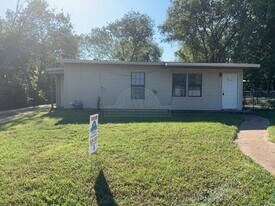 916 Evergreen Dr in Killeen, TX - Building Photo