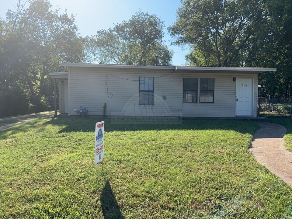 916 Evergreen Dr in Killeen, TX - Building Photo