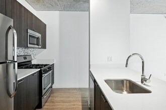 1369 S Wabash Ave in Chicago, IL - Foto de edificio - Building Photo