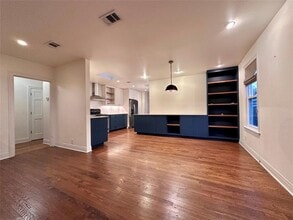 4700 Sinclair Ave in Austin, TX - Building Photo - Building Photo