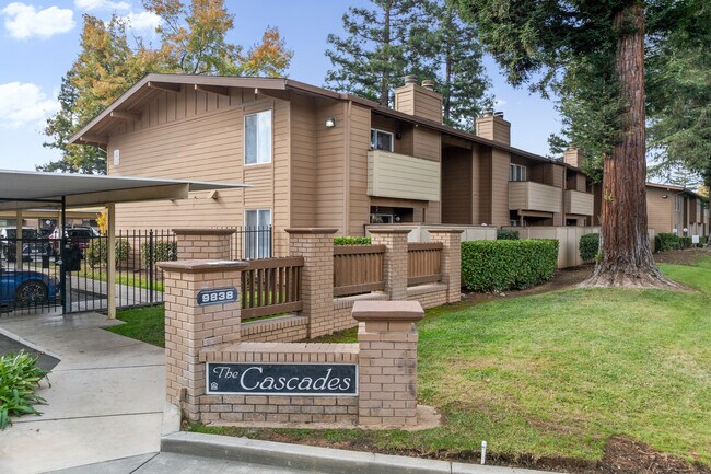 THE CASCADES in Sacramento, CA - Building Photo - Building Photo