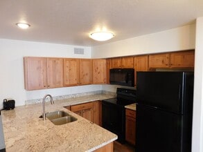 657 Trinity Way in Grand Junction, CO - Building Photo - Building Photo