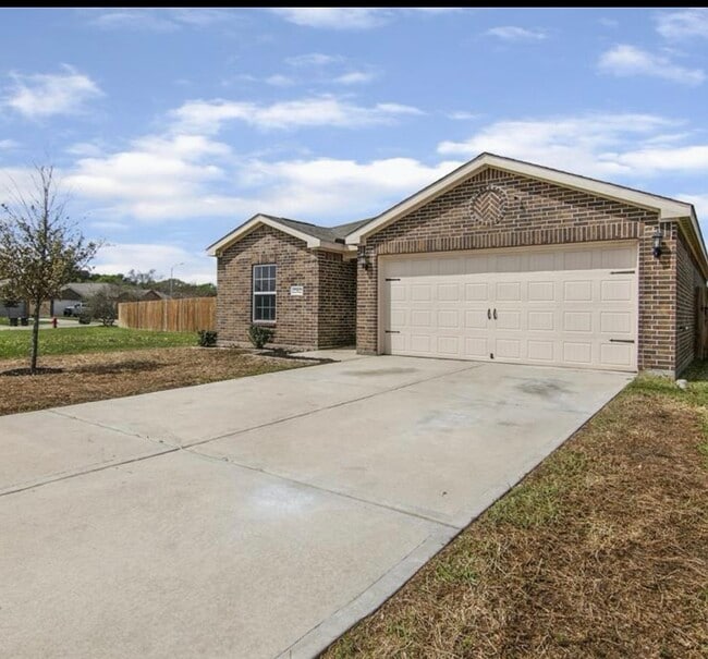 property at 22622 Cloverland Field Dr