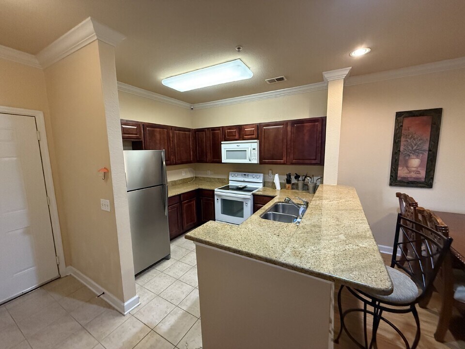 8000 Tuscany Way-Unit -4404 in Davenport, FL - Building Photo