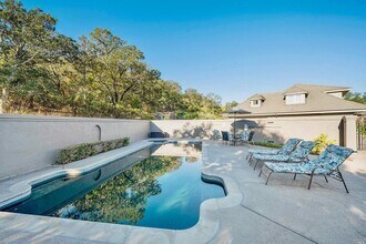 3397 St Helena Hwy in St Helena, CA - Building Photo - Building Photo