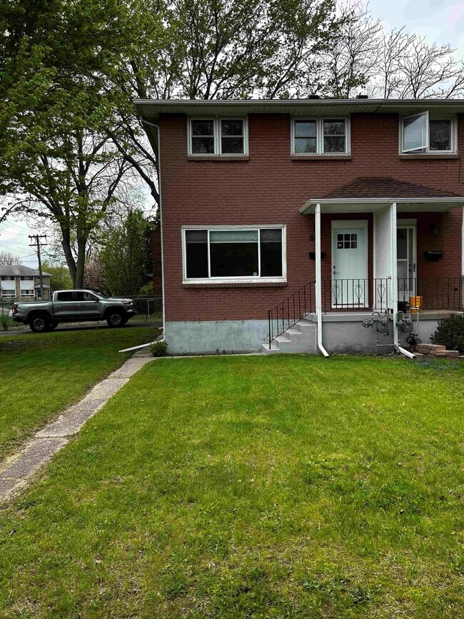 property at 835 Vroom Ave