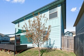 5804 Loblolly Ln in Austin, TX - Building Photo - Building Photo