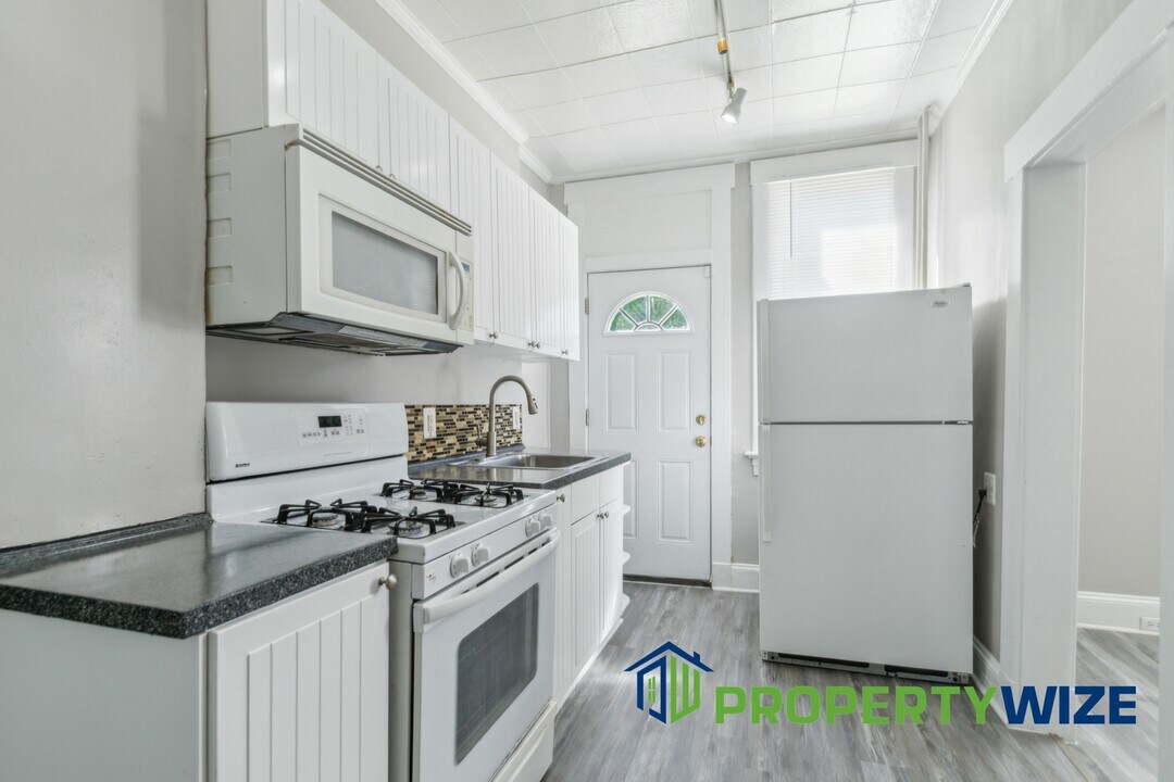3343 Avondale Ave in Baltimore, MD - Building Photo