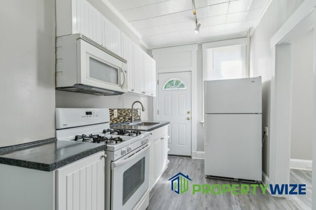 property at 3343 Avondale Ave
