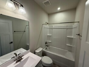 1013 Arborway Ln in Midlothian, VA - Building Photo - Building Photo