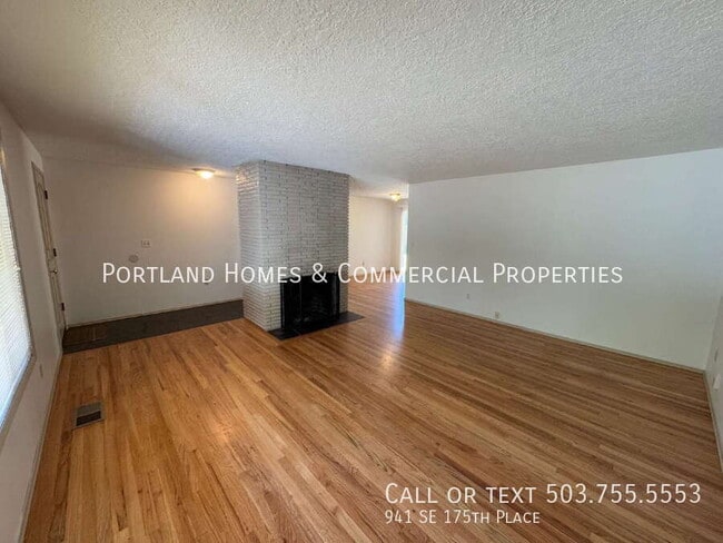 941 SE 175th Pl in Portland, OR - Building Photo - Building Photo