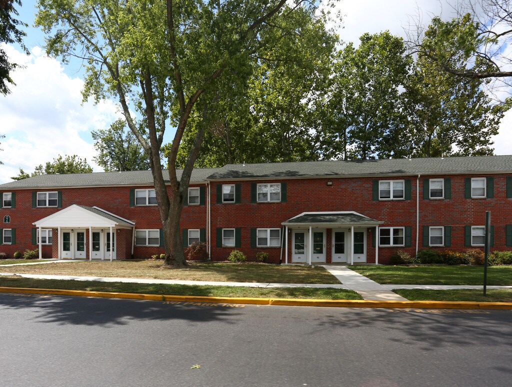 Hollybush Gardens Glassboro, NJ Apartments