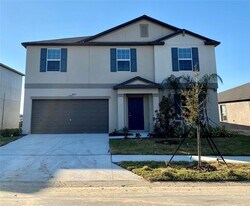 9825 Branching Ship Trce in Zephyrhills, FL - Building Photo