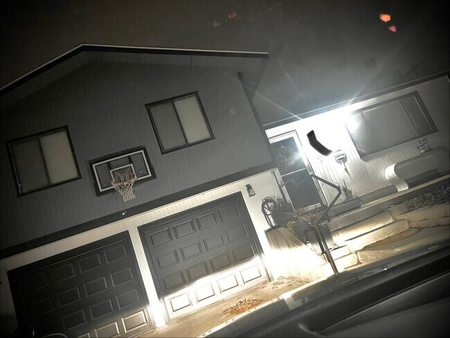 313 N Oklahoma St in Kennewick, WA - Building Photo - Building Photo