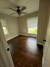 327 Polk St in Waterloo, IA - Building Photo - Building Photo