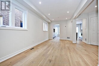 582 Skinner Ave in Newmarket, ON - Building Photo - Building Photo