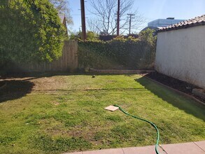 1220 N Van Ness Ave in Fresno, CA - Building Photo - Building Photo