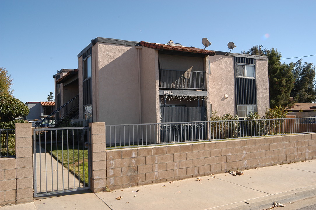 15452 Perris Blvd in Moreno Valley, CA - Building Photo