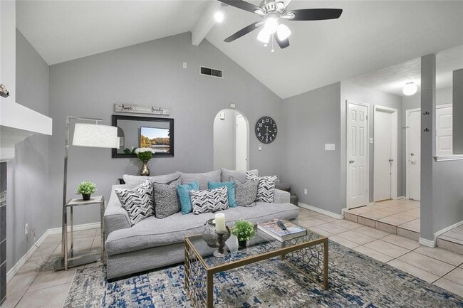 1205 Ivybridge Dr in Pflugerville, TX - Building Photo - Building Photo