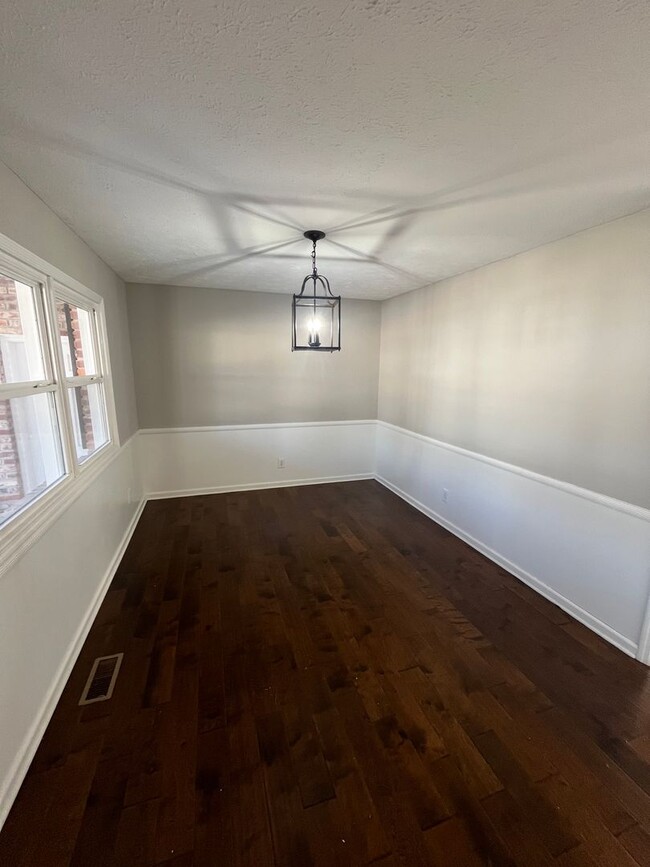 2212 E Queens Way in Bloomington, IN - Building Photo - Building Photo