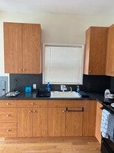 4 Haide Pl, Unit Apartment in East Islip, NY - Building Photo - Building Photo