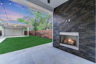 1811 Cedar Ave in Austin, TX - Building Photo - Building Photo