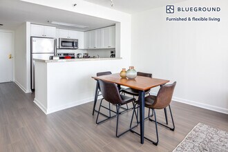 2 Townsend St in San Francisco, CA - Building Photo - Building Photo