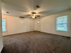 234 Jasmine St in Lake Jackson, TX - Building Photo