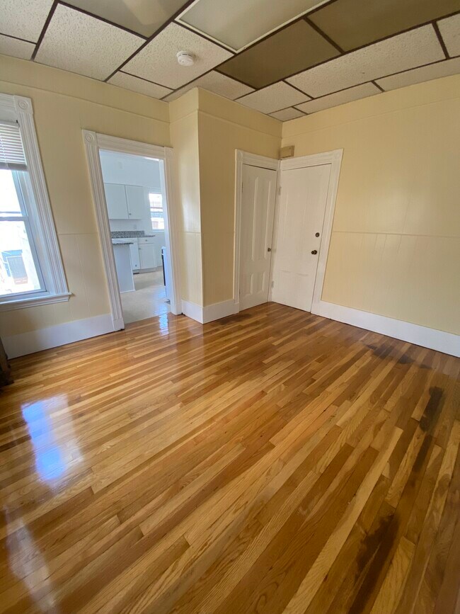 7 Stickney Ave in Somerville, MA - Foto de edificio - Building Photo