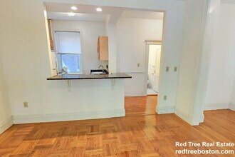 35 Queensberry St, Unit 1 in Boston, MA - Building Photo - Building Photo