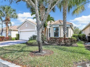 15100 Danios Dr in Bonita Springs, FL - Building Photo - Building Photo