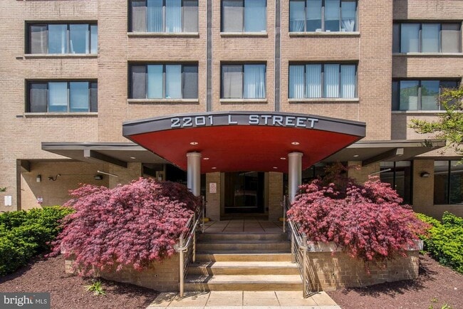 property at 2201 L St NW