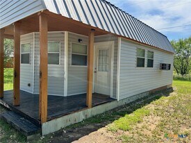 140 Hollow Pass Ln in New Berlin, TX - Building Photo