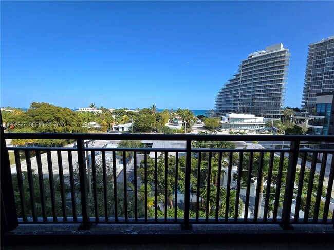 2300 NE 33rd Ave in Fort Lauderdale, FL - Building Photo - Building Photo