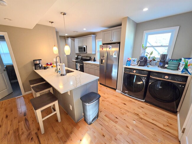 1 Theriault Ct, Unit 1