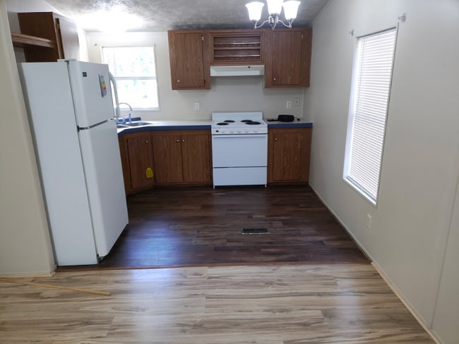 19476 CR 2176 in Whitehouse, TX - Building Photo - Building Photo