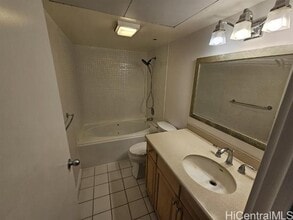 1088 Bishop St in Honolulu, HI - Building Photo - Building Photo