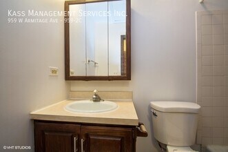 959 W Armitage Ave-Unit -959-2C in Chicago, IL - Building Photo - Building Photo
