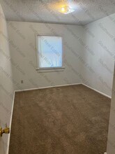 1001 Sheldon St in Clovis, NM - Building Photo - Building Photo