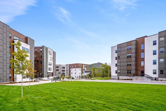 Slopeside Village Apartments and Townhomes