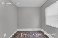 2120 Robin St photo'