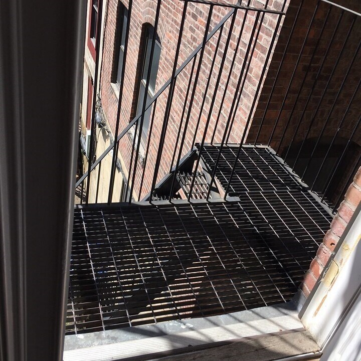 1079 Beacon St, Unit 2 in Brookline, MA - Foto de edificio