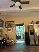 6875 Shadow Ridge Ln in Stone Mountain, GA - Building Photo - Building Photo