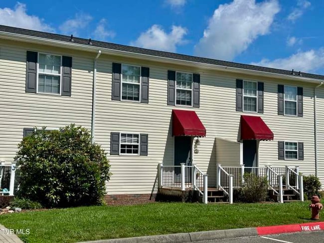 2201 Cherokee Rd in Johnson City, TN - Building Photo - Building Photo
