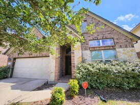 10551 Paula Bluff Ln in Cypress, TX - Building Photo